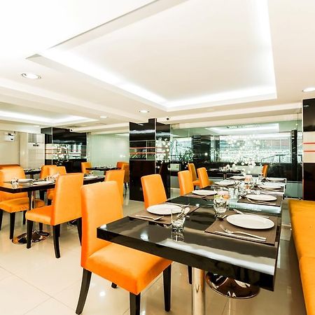 בנגקוק Le Touche Hotel מראה חיצוני תמונה