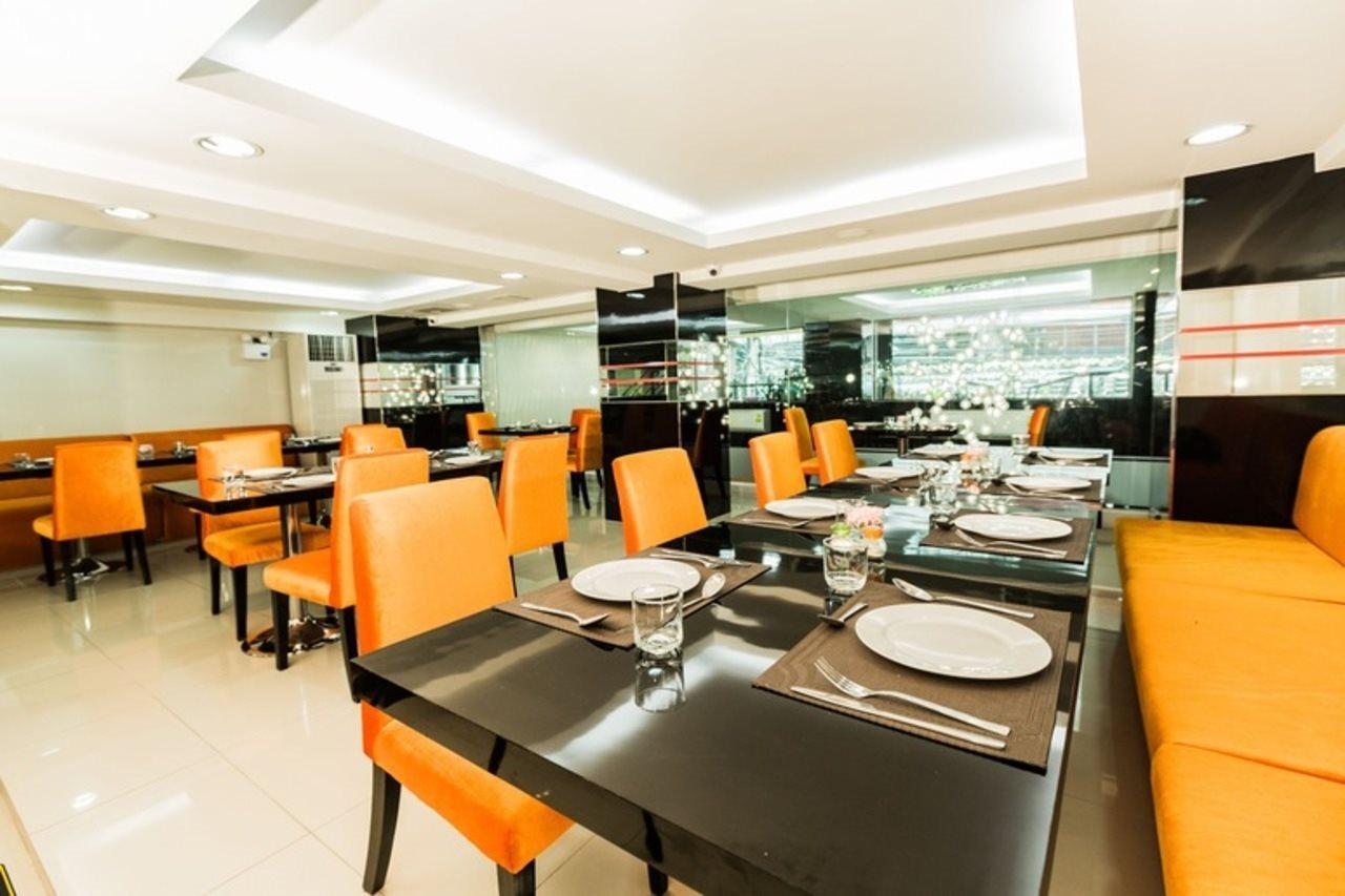 בנגקוק Le Touche Hotel מראה חיצוני תמונה
