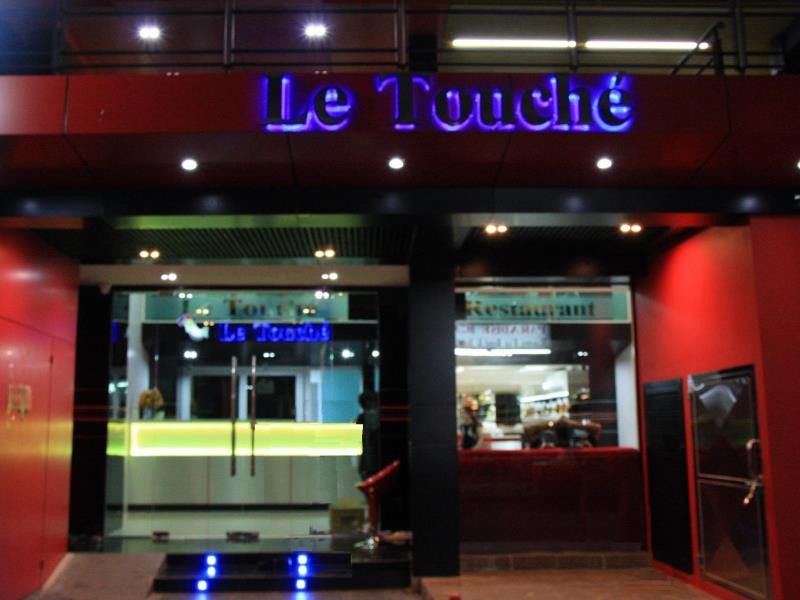 בנגקוק Le Touche Hotel מראה חיצוני תמונה