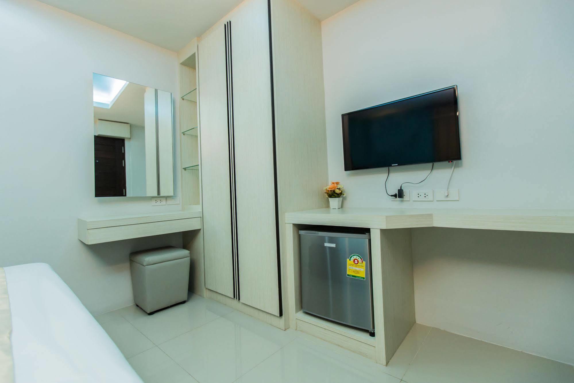 בנגקוק Le Touche Hotel מראה חיצוני תמונה