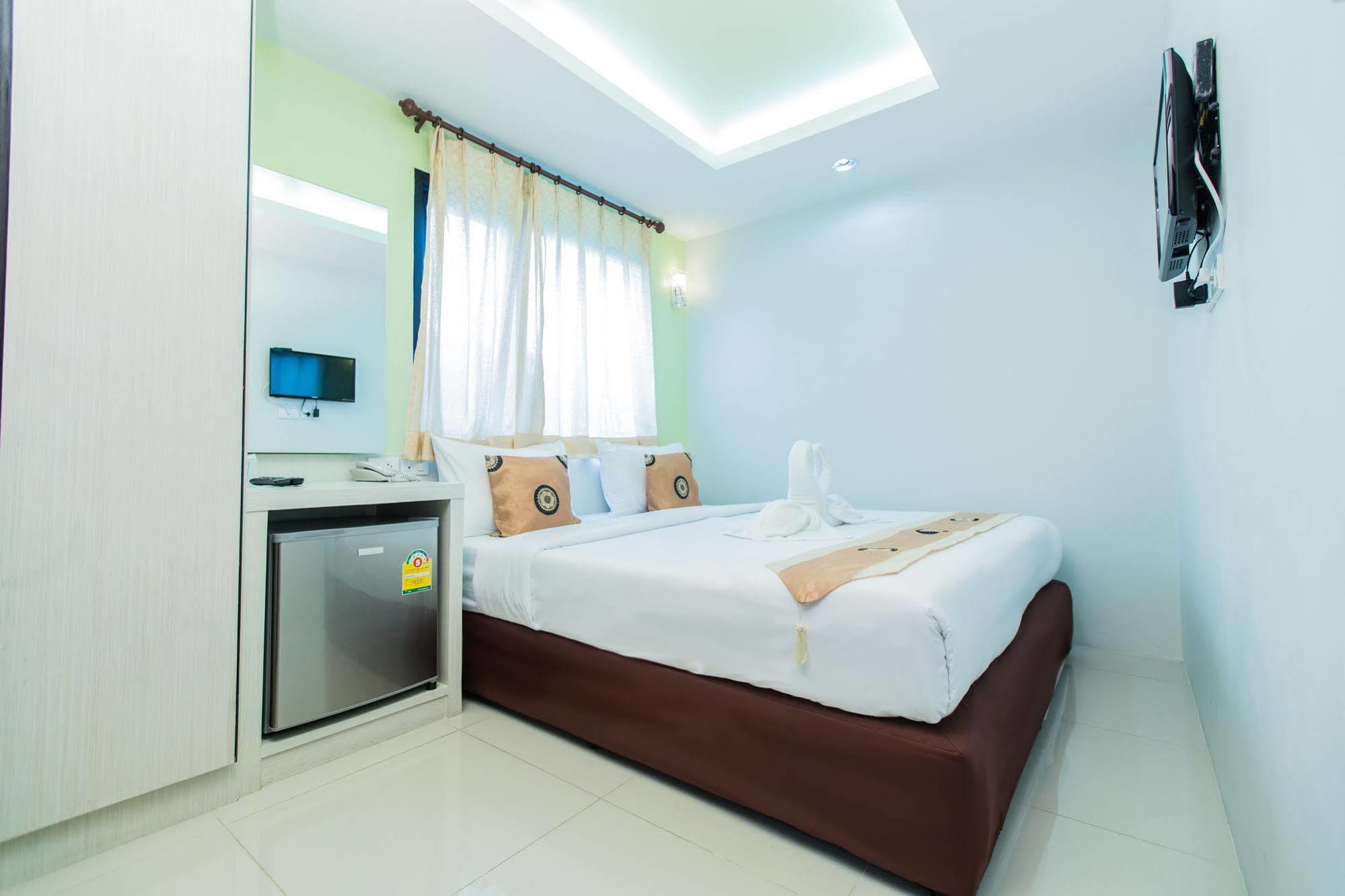 בנגקוק Le Touche Hotel מראה חיצוני תמונה