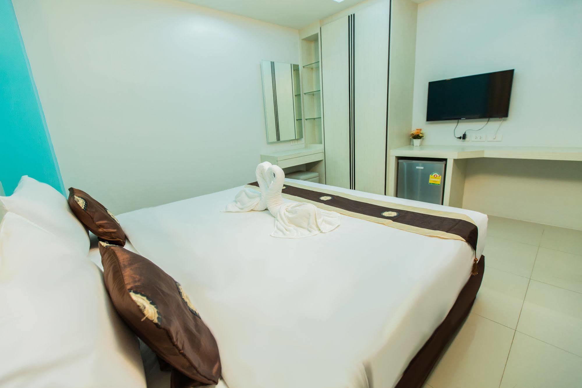 בנגקוק Le Touche Hotel מראה חיצוני תמונה