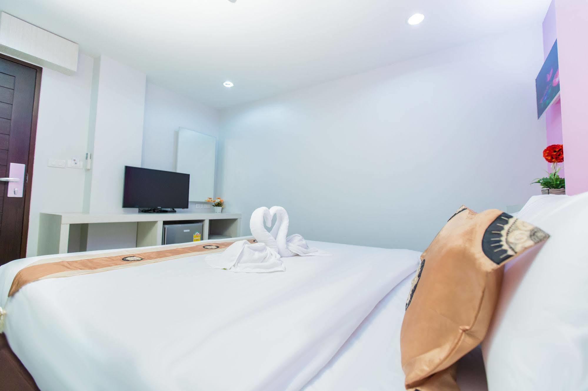 בנגקוק Le Touche Hotel מראה חיצוני תמונה