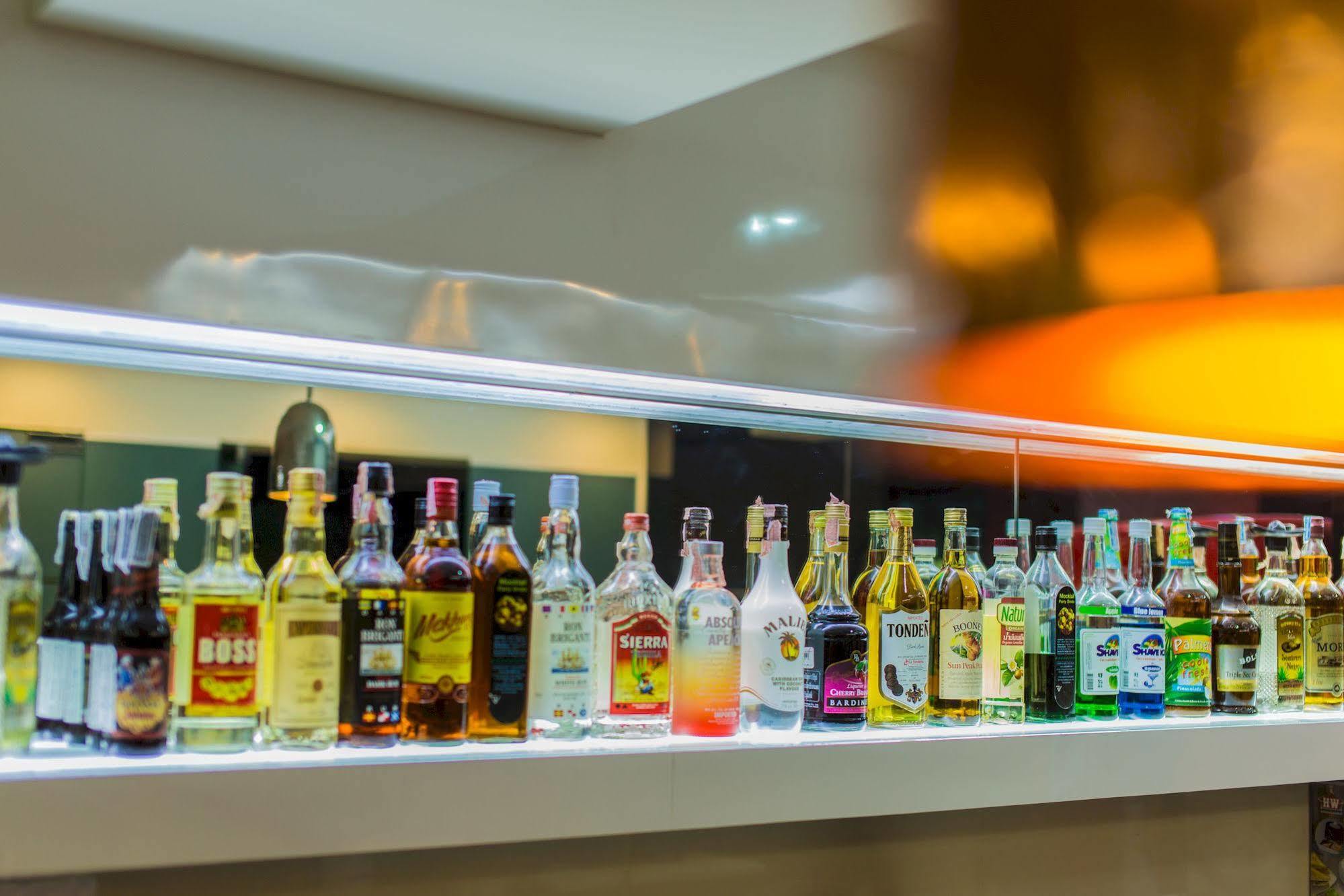 בנגקוק Le Touche Hotel מראה חיצוני תמונה